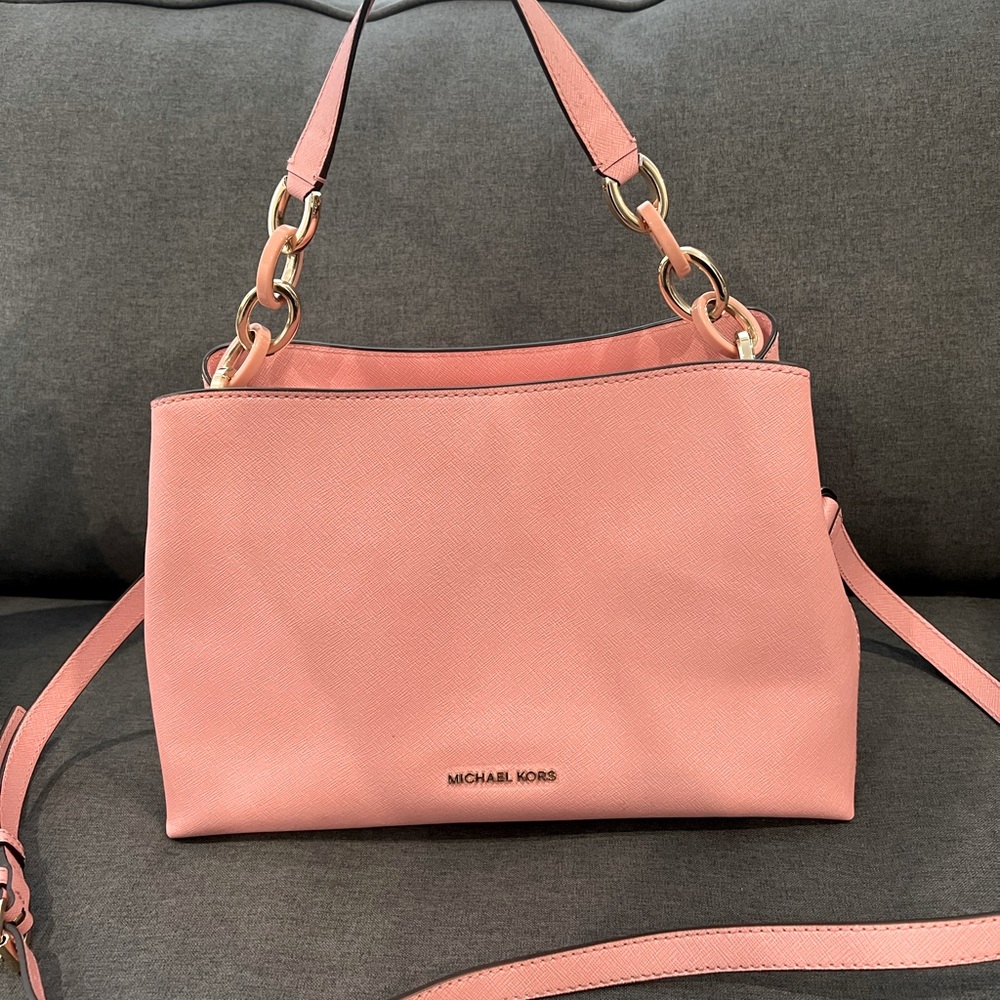 Michael Kors shoulder/crossbody